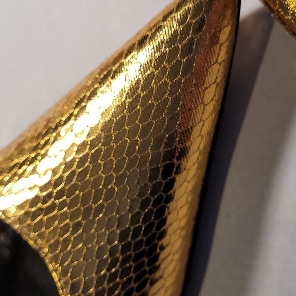 Women's Colin Stuart Gold Heels New - Picture 9 of 9